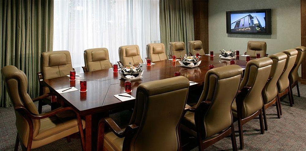 The Savoy Hotel ลิเมอริค ภายนอก รูปภาพ Boardroom at the InterContinental London