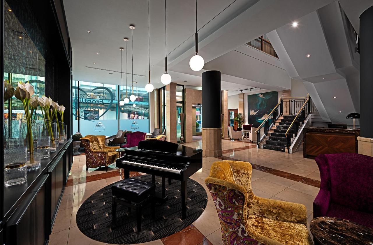 The Savoy Hotel ลิเมอริค ภายนอก รูปภาพ The lobby