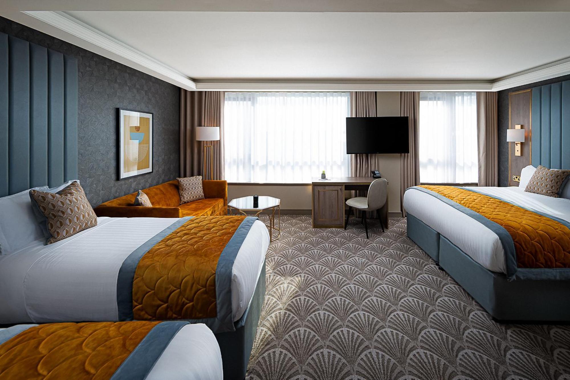The Savoy Hotel ลิเมอริค ภายนอก รูปภาพ